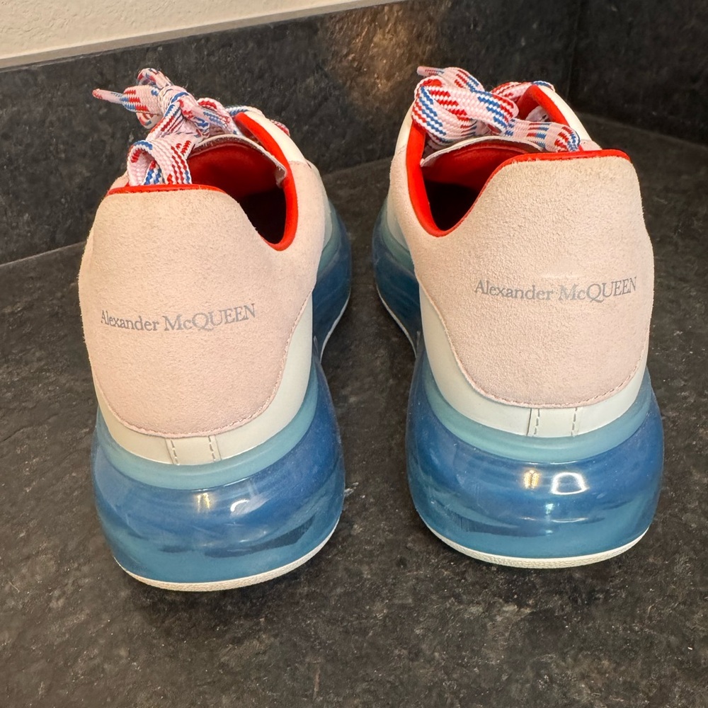 Alexander McQueen Oversized Sneakers - Picture 3 of 12